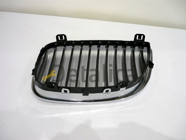 Решетка радиатора правая для BMW E87 чёрный-хром от 2003-2006