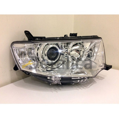 Фара правая для Митсубиси Паджеро Спорт 2