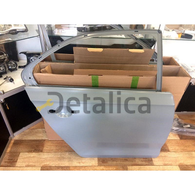 Дверь задняя правая для Шкода Рапид новая