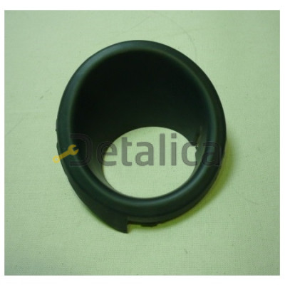 Решетка бампера передняя правая под противотуманку для Шевроле Каптива