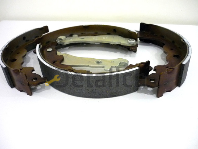 Колодки задние для Ниссан Террано D10 полный привод