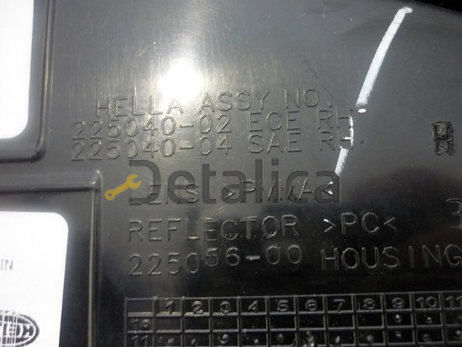 Фонарь задний правый для Ниссан Тиида седан оригинальный