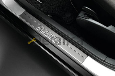 Накладки на передние пороги комплект для Ниссан Альмера Г15 Накладки на передние пороги комплект для Ниссан Альмера Г15