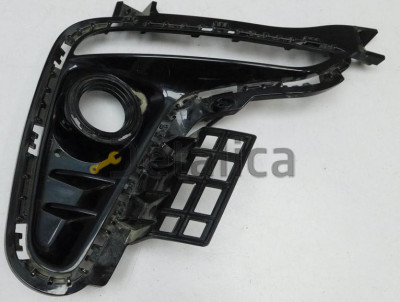 Решетка бампера передн прав с отв п/противотум, DRL (ходовые огни) (седан) для Киа Rio IV (Китай)