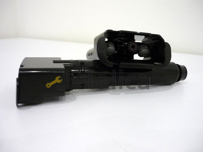 Форсунки омывания фар правой Ниссан Патрол 62 рестайл