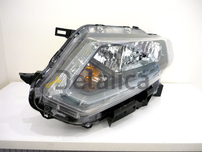 Фара левая для Ниссан Х-Трейл Т32 оригинал Галоген ( в сборе ) оригинал