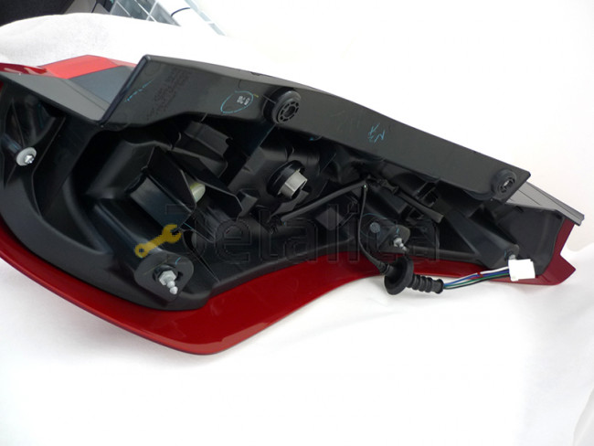 Фонарь задний левый для Ниссан Х-Трейл Т31 оригинал