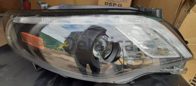 Фара для COROLLA л+п (КОМПЛЕКТ) (СЕДАН) тюнинг линзован (DEVIL EYES) с светящ ободк +/- п/корректор внутри хром-черн 