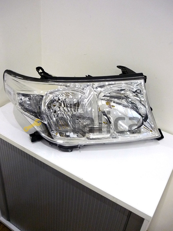 Фара правая под корректор для Тойота Лэнд Крузер 200