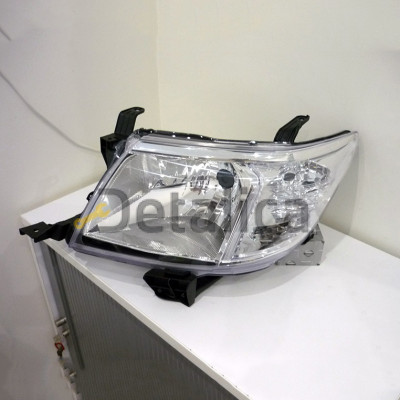 Фара левая для Тойота Хайлюкс под корректор