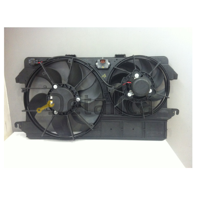 Диффузор радиатора охлаждения для Форд Транзит Коннект двухвентиляторный Magneti Marelli Италия