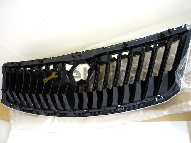 Решетка радиатора в хром молдингом для Шкода Октавия 2008-2012 (Китай)