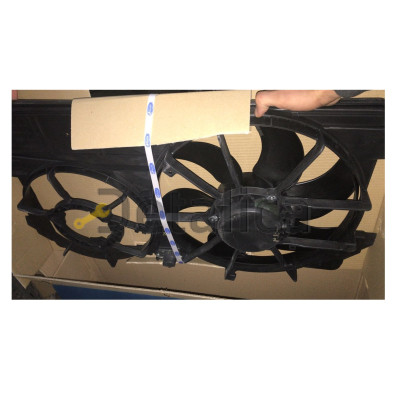 Диффузор радиатора охлаждения для Форд Транзит Коннект двухвентиляторный ( один мотор ) Magneti Marelli Италия