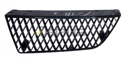 Решетка радиатора Митсубиси Lancer IX левая внутренняя (Китай)