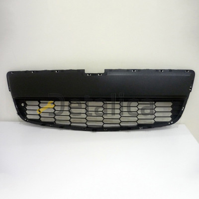 Решетка переднего бампера Шевроле Авео Т300 оригинал