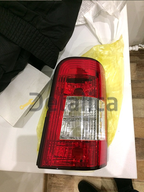 Фонарь задний правый для Пежо Партнер 2005-2007 двери распашёнки