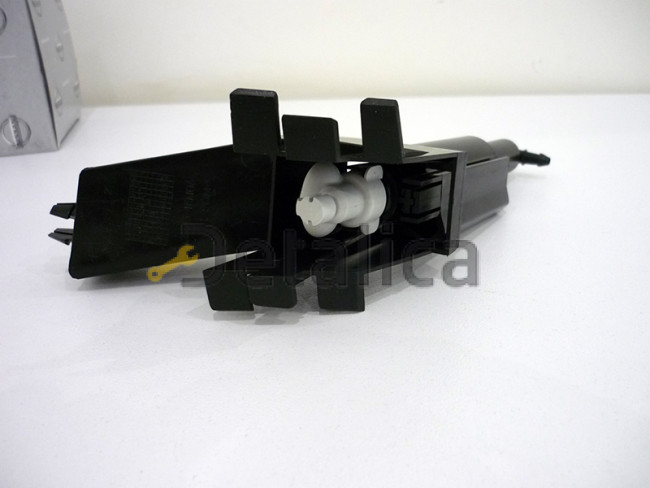 Форсунка омывателя фары правая Ниссан Кашкай J11 оригинал