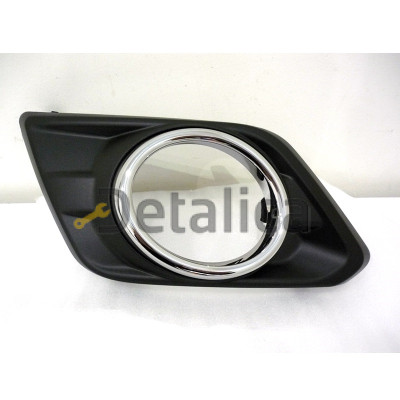 Рамка (заглушка) фары противотуманной левой для Ниссан Х-Трейл Т32 оригинал