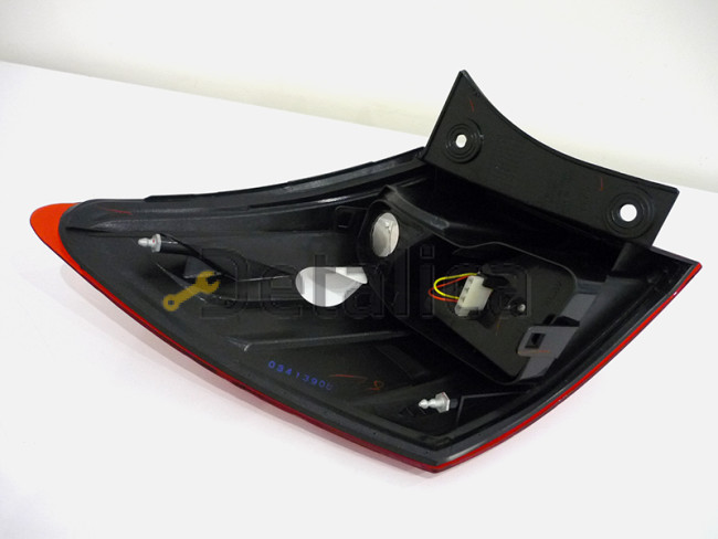 Фонарь задний внешний правый для Ниссан Кашкай от 2010 года рестайлинг