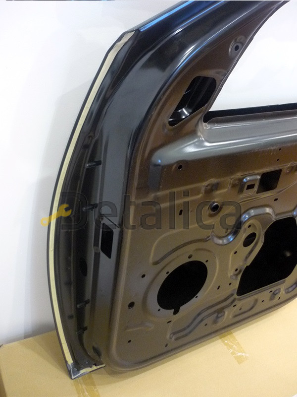 Дверь передняя правая для Ниссан Террано D10 оригинал