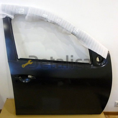 Дверь передняя правая для Ниссан Террано D10 оригинал