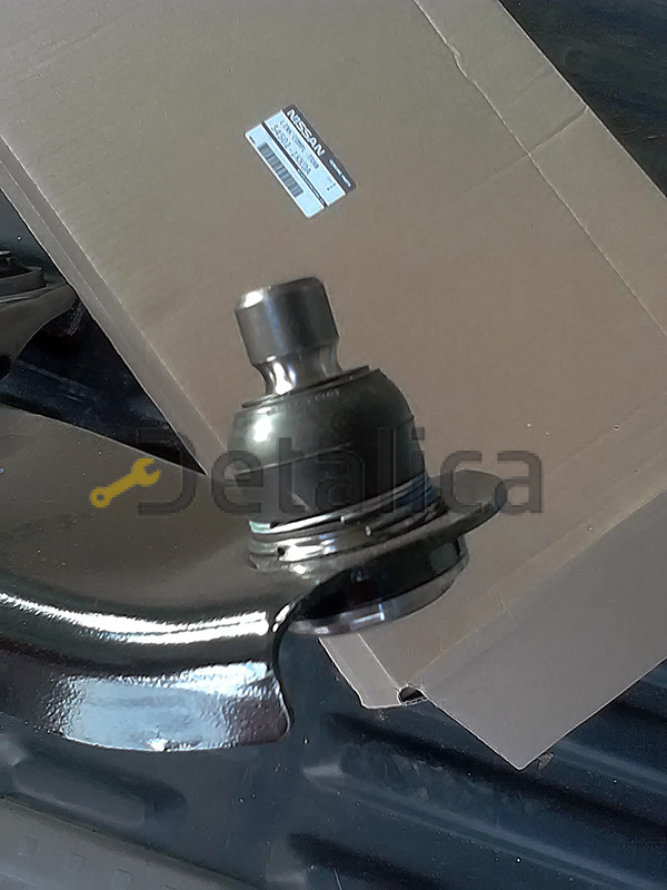 Рычаг передней подвески левый для Ниссан Жук оригинал Рычаг передней подвески левый для Ниссан Жук оригинал