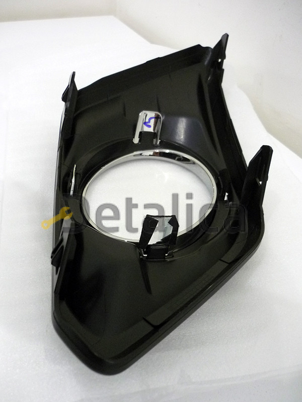 Рамка (заглушка) фары противотуманной правой для Ниссан Х-Трейл Т32 оригинал