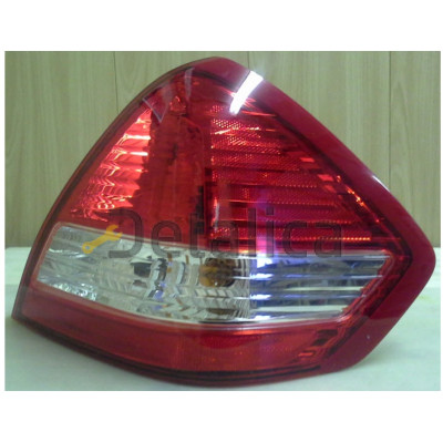 Фонарь задний правый для Ниссан Тиида седан