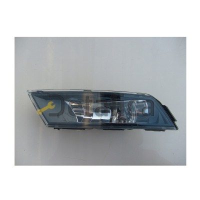 Фара противотуманная правая для Шкода Суперб от 2015 (Китай)