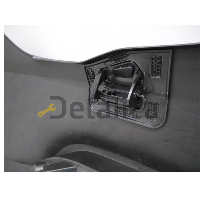 Бампер передний левый с отв под омыватель фар для Ауди А1 от 2010 ( Тайвань )