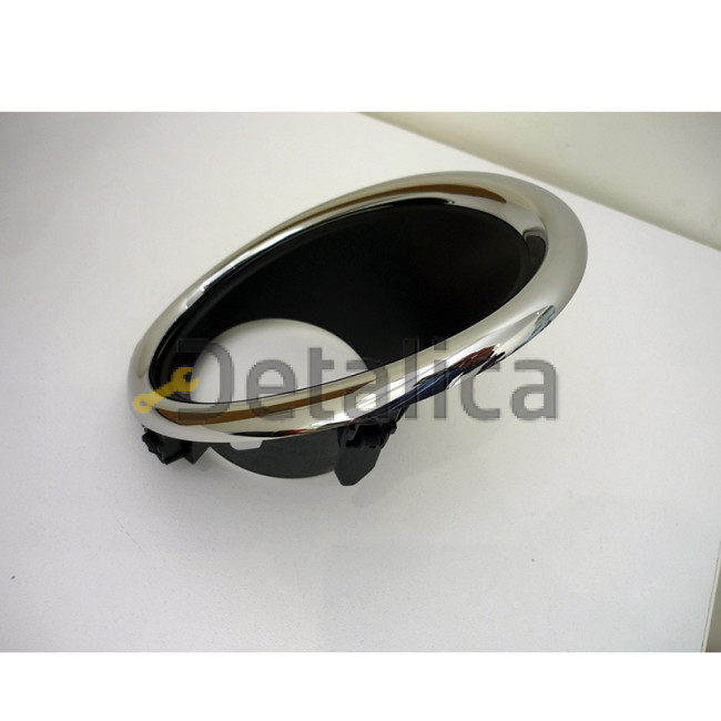 Облицовка противотуманной фары правая Ниссан Кашкай J11