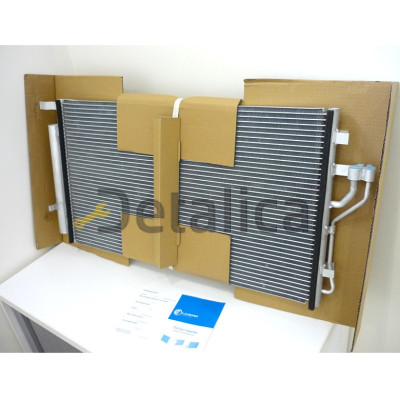 Радиатор кондиционера для Хендай IX35 (Luzar)