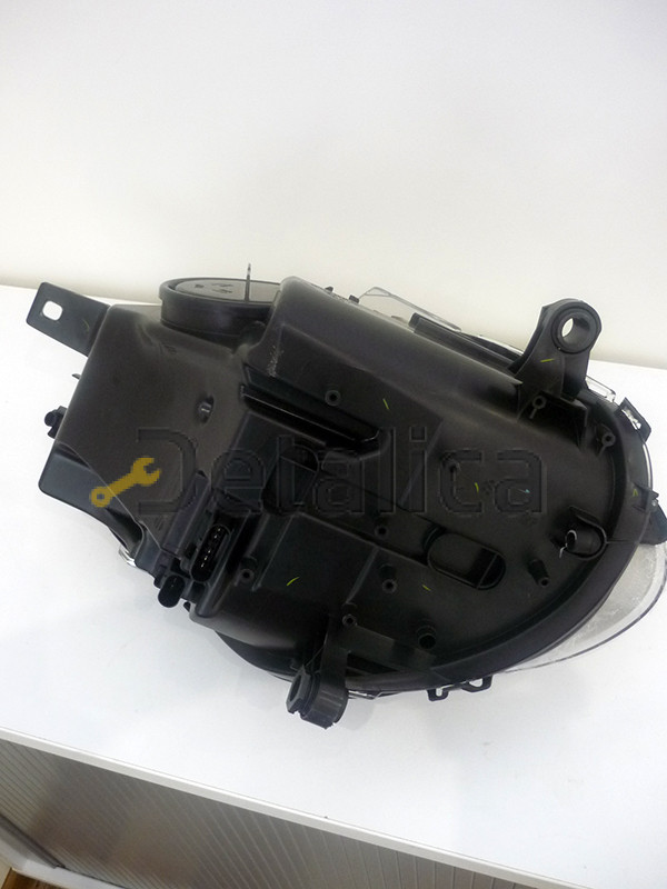 Фара левая для Мерседес W251 R-Class