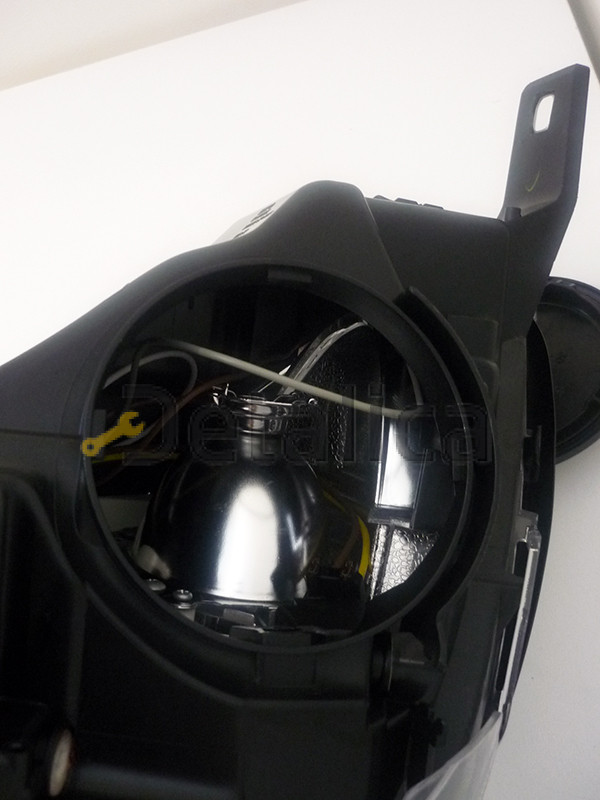 Фара левая для Мерседес W251 R-Class