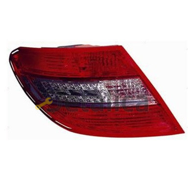 Фонарь задний внешний левый с диод для Мерседес W204 от 2007
