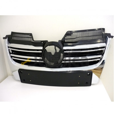 Решетка радиатора с хром молдингом для Фольксваген Джетта 5 от 2005 (Тайвань)