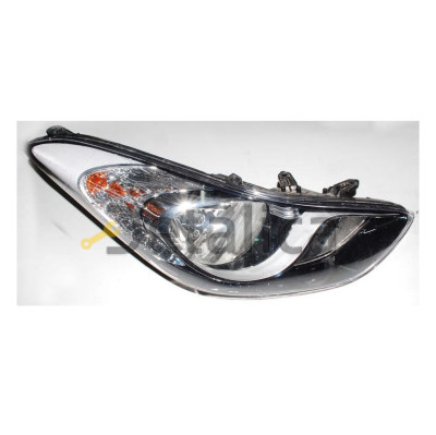 Фара правая под корректор на Хендай Элантра 5 от 2010 до 2015 (Китай)
