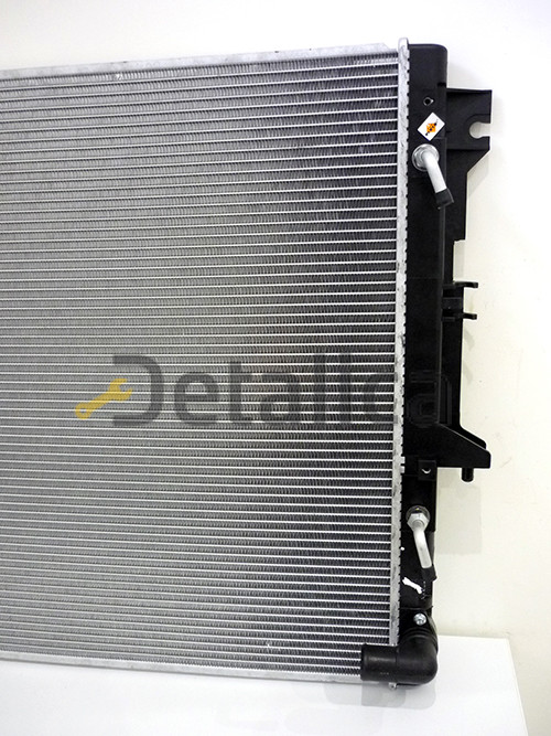 Радиатор охлаждения Mitsubishi Pajero Sport II NRF Германия