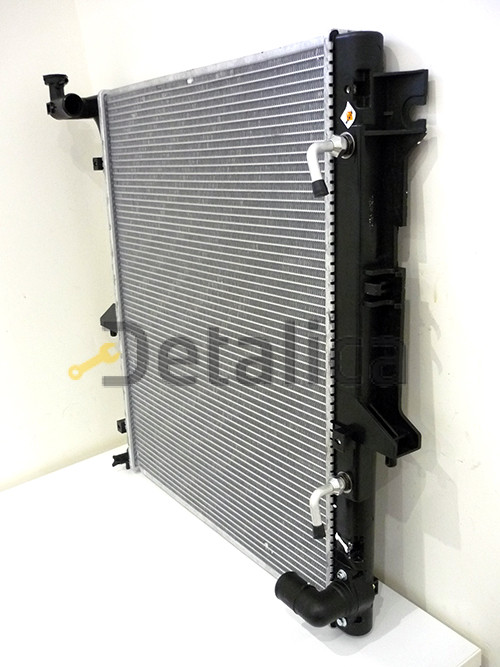 Радиатор охлаждения Mitsubishi Pajero Sport II NRF Германия