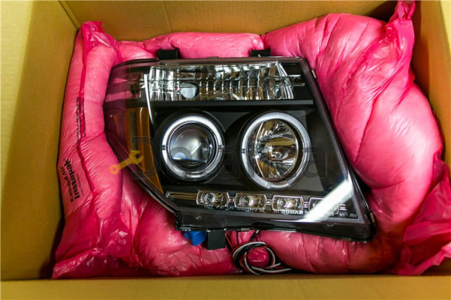 Фары комплект для Ниссан Патфайндер R51 тюнинг Devil Eyes