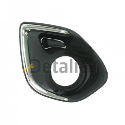 Решетка в бампер правая для Митсубиси АСХ 2014-