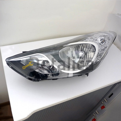 Фара левая под корректор внутри чёрная для Хендай Элантра 5 от 2010 (Depo)