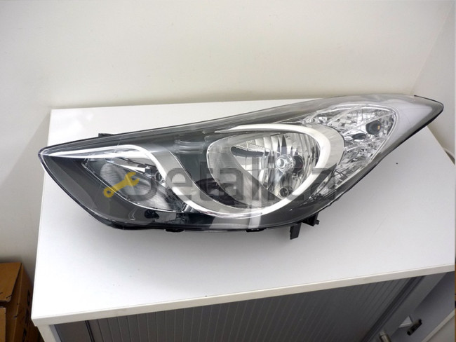 Фара левая под корректор внутри чёрная для Хендай Элантра 5 от 2010 (Depo)