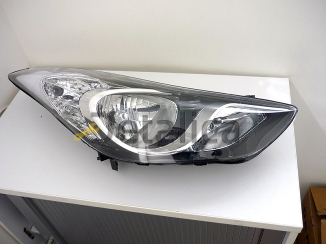 Фара правая под корректор внутри чёрная для Хендай Элантра 5 от 2010 (Depo)