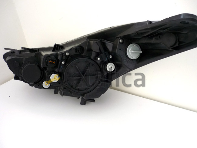 Фара правая под корректор внутри чёрная для Хендай Элантра 5 от 2010 (Depo)