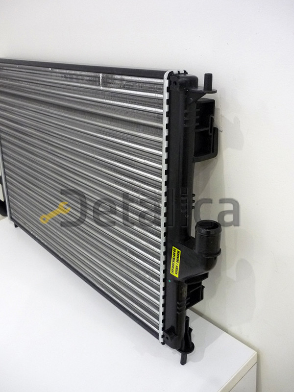 Радиатор охлаждения для Nissan Almera G15 new с кондицонером