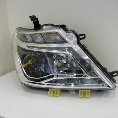 Фара передняя правая для Ниссан Патрол Y62 LED