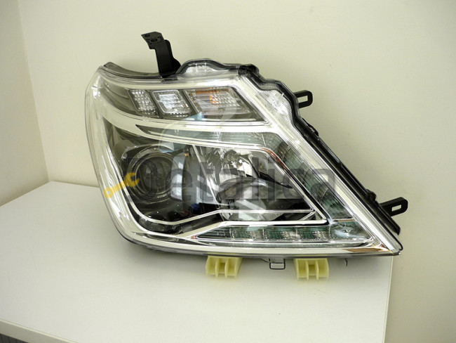 Фара передняя правая для Ниссан Патрол Y62 LED