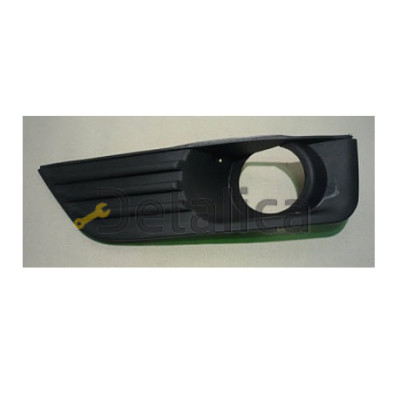 Решетка бампера передняя левая с отверстием под противотуманки китай для Форд Фокус