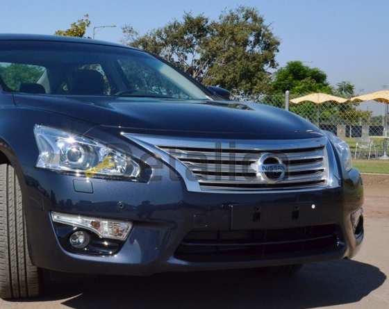 Решётка радиатора для Ниссан Теана L33 оригинал под камеру